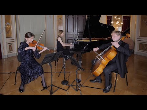 M. Glinka: Trio Pathétique, d-moll, for violin, cello & piano. Klaviertrio Amani