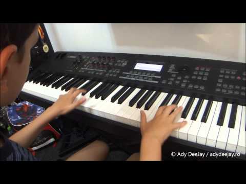 150512 - Bach - Menuet No.5 (Pop Bells & Pad)