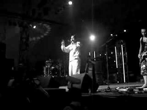 DISIZ LA PESTE - Jeune De Banlieue (Dour Live)