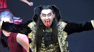 Muzikál PLES UPÍRŮ - DERNIÉRA (finále / děkovačka) Muzikál PLES UPÍRŮ - DERNIÉRA (finále / děkovačka)