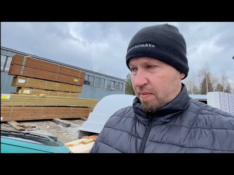 Muutama puu tuulessa ja puutavaran hakureissu