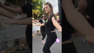 Download lagu Icha Chellow VS Desi Afrika #horeg #ichachellow #desiafrika #viral mp3 Download lagu Icha Chellow VS Desi Afrika #horeg #ichachellow #desiafrika #viral mp3