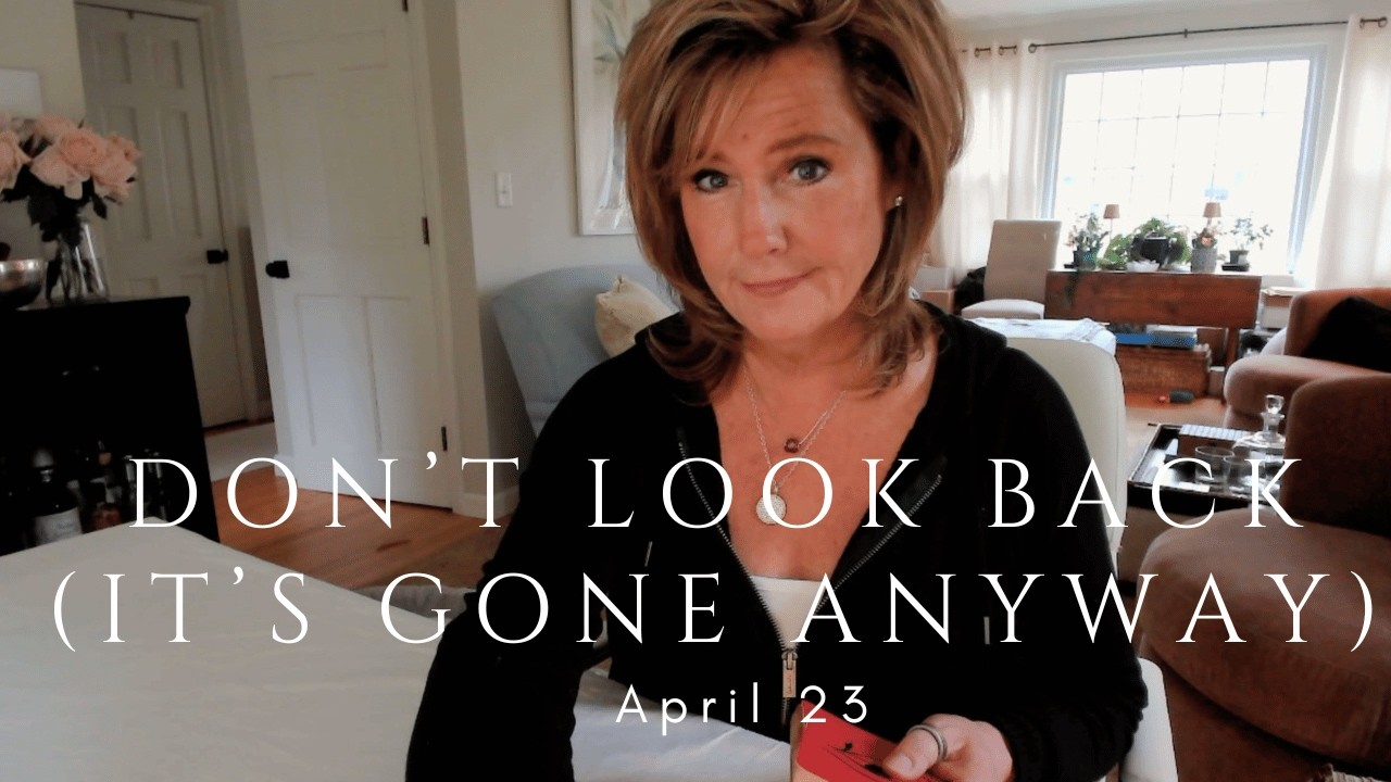 Your Daily Tarot Reading : Spirit Is Saying *Focus On Your Future* | Spiritual Path Guidance