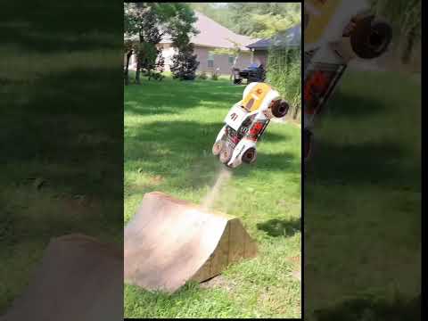 Is the Traxxas UDR a Good Basher?
