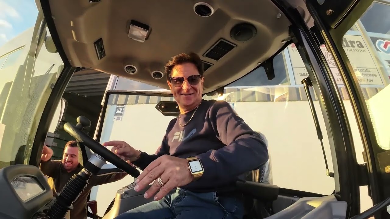 Olé toiro, já Chegou o trator