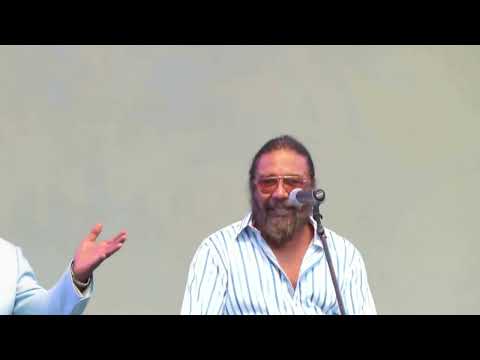 BRIAN AND EDDIE HOLLAND Motown's HDH Writers: Interview and performance of classic songs. MVI 4208