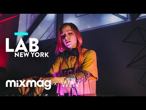 ÖONA DAHL in The Lab NYC