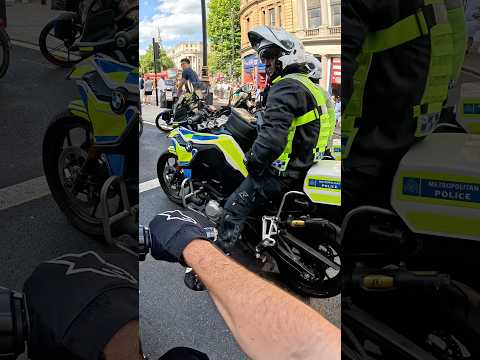 Interactions and fun in London #harveyridesbikes