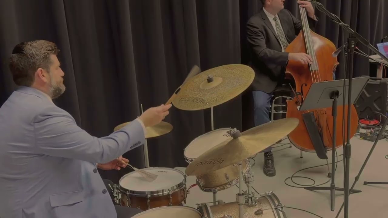 Promotional video thumbnail 5 for Tim Heizer Trio
