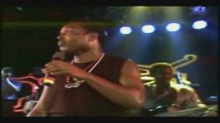 George Benson - Never Give Up On A Good Thing (Live Montreux 1986)