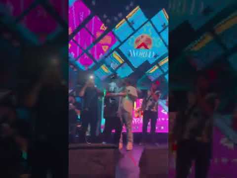 La Ultima BoLa En Caer "Kaly Ocho" En Vivo The World I DUVM