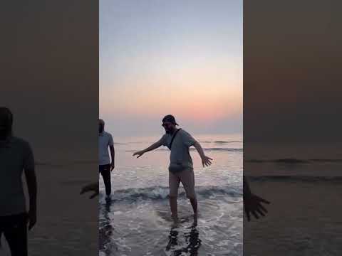 Sat Samundar par dance on the beach #dance #dancevideo #beach #friends #trending #viral #shorts