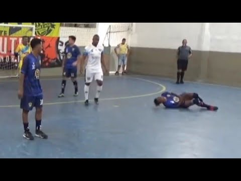 Futsal Nutshot. Brazil League. Tia Sula FS vs. Nois e Nois FS. 21/11/2020. Pelotazo en los huevos.