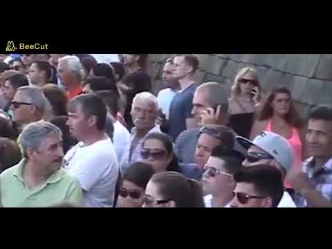 DON'T MESS WITH BULLS! BEST BULL CHASING PEOPLE COMPILATION 2019