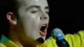 PJ & Duncan - "Gonna B Alright" [Live At Royal Albert Hall]