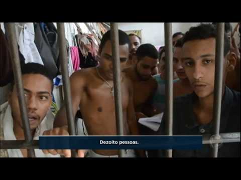 Detentos criam favela dentro de penitenciária no Recife (PE)