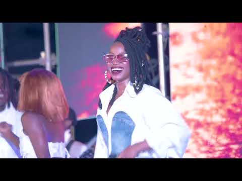 @sheebahkarungi  Ft @dmaestroz at The Skyz Exclusive