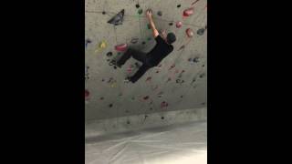 preview picture of video 'Bouldering Glendale heights 1-17-2015'