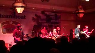 Micky and the Motorcars - Million Miles