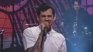 Download lagu Good Charlotte - I Just Wanna Live (Live @ The Tonight Show With Jay Leno 02/25/2005) HD mp3
