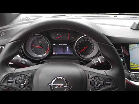 Opel Astra 2016 model K. Stationnement