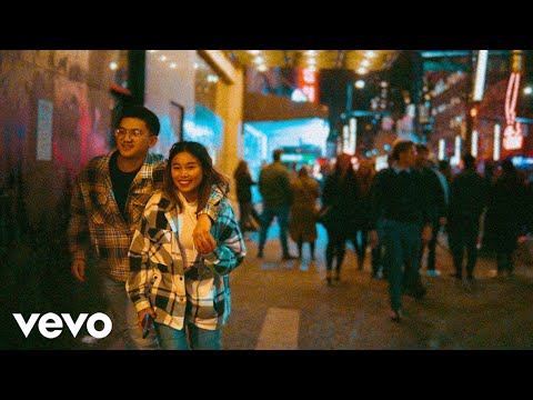 Hey Its Je - Around The City (Official Music Video)