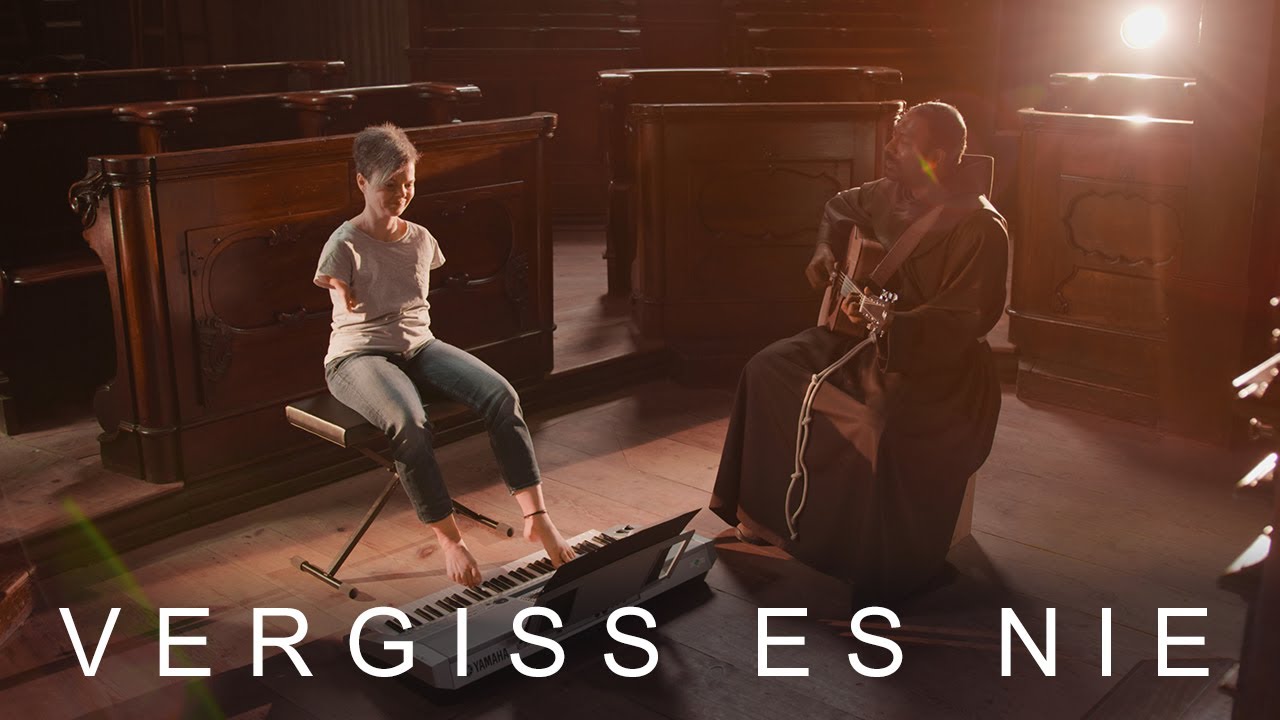 Es gibt viele Versionen dieses Liedes. Das hier ist für mich eine eine der bewegendsten.