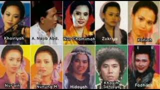 Download lagu VOCALIS AWAL BERDIRINYA QASIDAH NIDA RIA GROUP SEMARANG  mp3