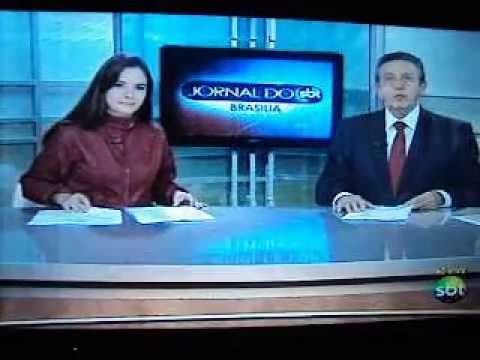 APRESENTADORA DO SBT BRASÍLIA USANDO GIRO LIVRE JEANS