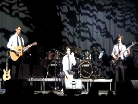 Soundsofa (live) - Mit Händ' und Fiaß'