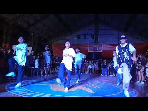 _Throwback 90's   roll em up by Vanilla Ice..