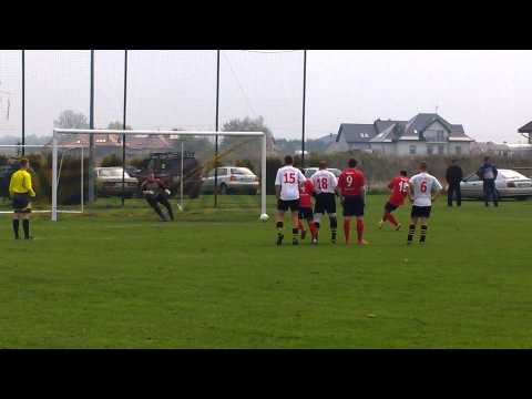 KOMETA Kryniczno - SPARTA Będkowo 13.04.2014 | rzut karny