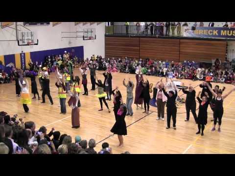 Breck Lower School Teachers Dance to "Thriller"