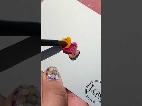 Create your own custom lipstick with our lip palette 😻