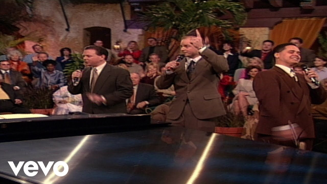 Bill & Gloria Gaither - My Name Is Lazarus [Live] ft. Greater Vision