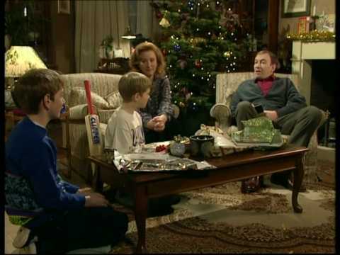 The Fast Show - Comptetitive Dad -8- Christmas presents
