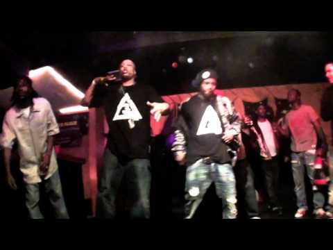 3rd side records promoted by coke boys.DROOP POP