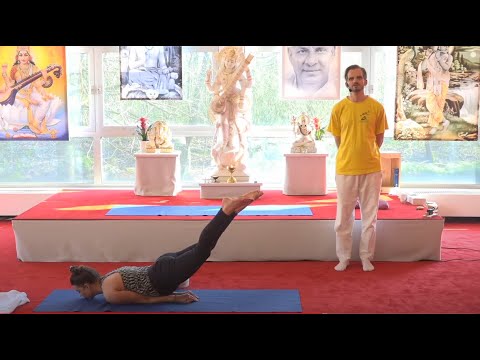 Live Yogastunde mit Ishwara - 16:15 Uhr 08.04.2020