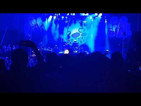 Limp Bizkit - Behind Blues Eyes