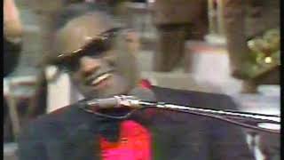 Music - 1980 - Ray Charles - Deep In The Heart Of Texas - Sung Live On Stage At Austin City Limits