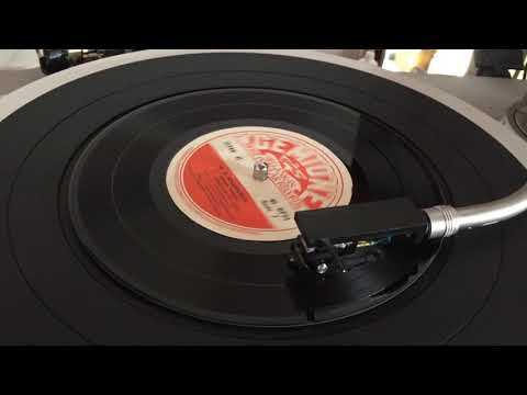 W.D. Amaradeva: Kumariyaka Paa Salamba