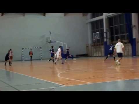 28 11 13,FLF LIGA BURSZTYNOWA BIELANY 5:1 WOLAREK, NOSTA 2:10 SIEMASZKA