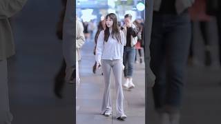 beautiful girl street fashion tiktok #chinesefashion #mejoresstreetfashion #shorts