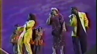 BeBe &amp; CeCe Winans  - Acceptance Speech/I&#39;ll Take You There Feat. Mom Winans