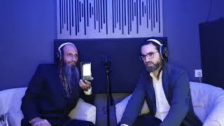 מלווה מלכא עם שי גז והרב מאור קריו וישב תשפג (הרב מאור קריו) - התמונה מוצגת ישירות מתוך אתר האינטרנט יוטיוב. זכויות היוצרים בתמונה שייכות ליוצרה. קישור קרדיט למקור התוכן נמצא בתוך דף הסרטון