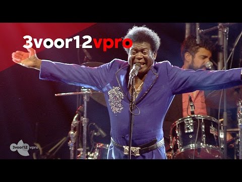 Charles Bradley - Let Love Stand A Chance (Live op Into The Great Wide Open 2014)