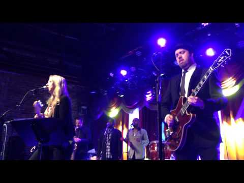"Misunderstood" part 1 Susan Tedeschi w/ Soulive @ The Brooklyn Bowl,NYC 3-19-2014