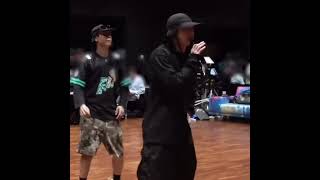 Download lagu jungkook and hobi practicing 'i wonder' 😍😍 #jungkook #jhope mp3