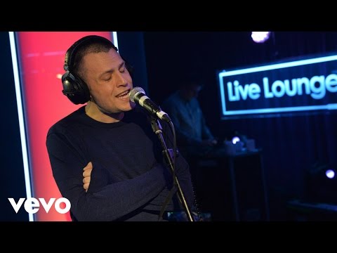The Maccabees - Hello (Adele cover in the Live Lounge)
