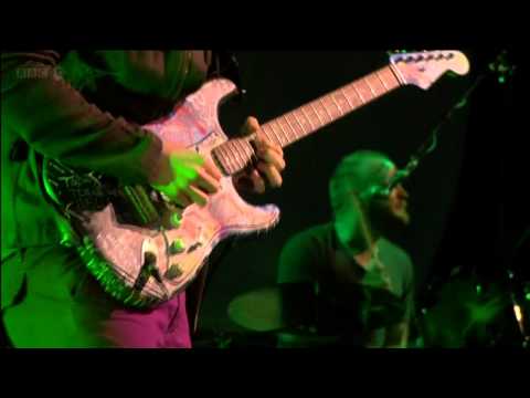 Coldplay - Hurts like heaven (Live @ T in the Park 2011)